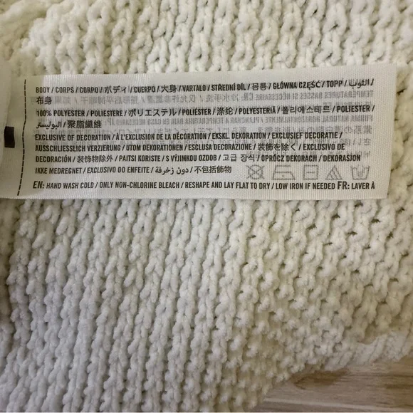 Hollister Women’s White Textured Knit Mock Neck Sweater — Size L - Picture 7 of 8